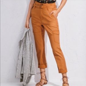 CAbi Paper Bag Cargo Pant  Size 8 Spring 2022  Style #604
